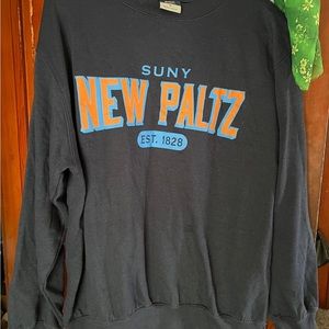 NWOT university / college crewneck sweatshirt